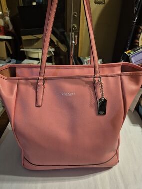 Coach Pink Tote GUC...